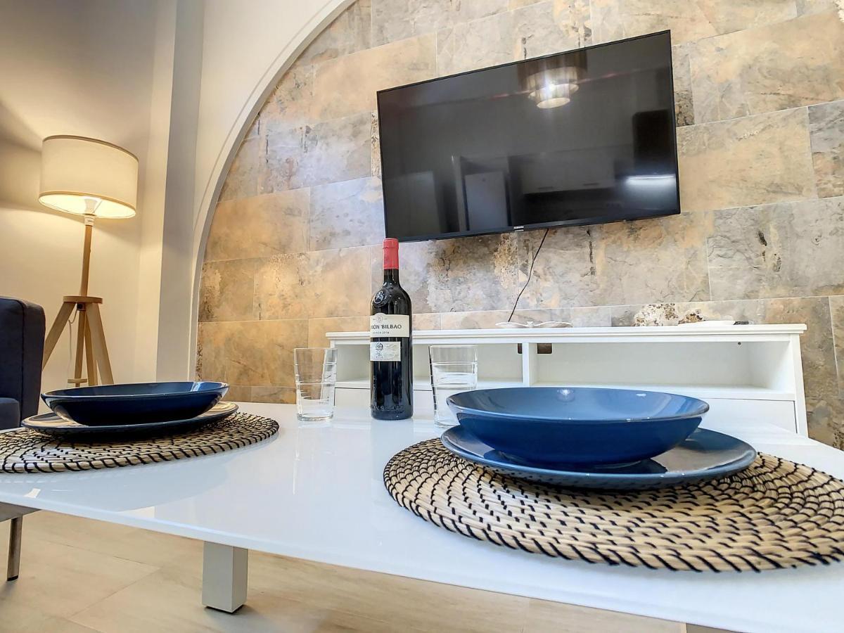 Apartcity Triana Σεβίλλη Εξωτερικό φωτογραφία