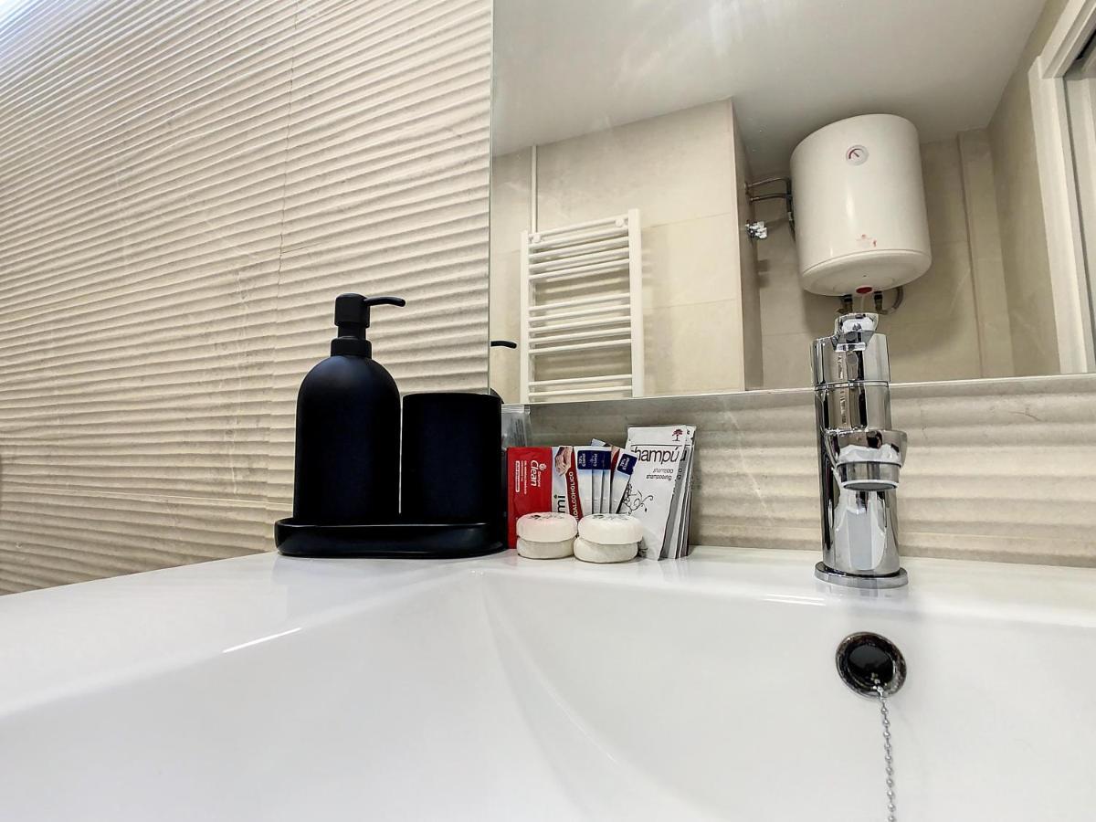 Apartcity Triana Σεβίλλη Εξωτερικό φωτογραφία